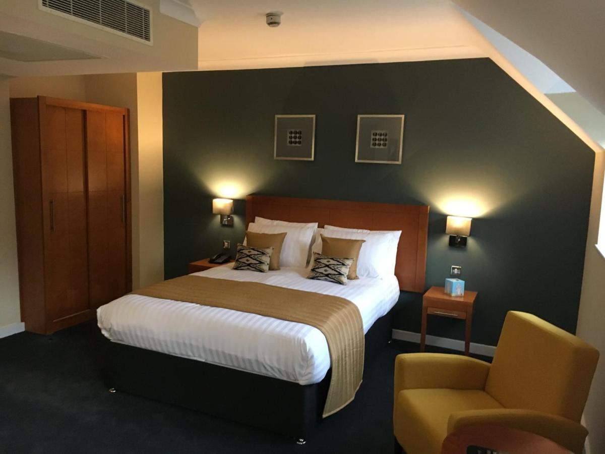 Wild Pheasant Hotel & Spa Llangollen Buitenkant foto