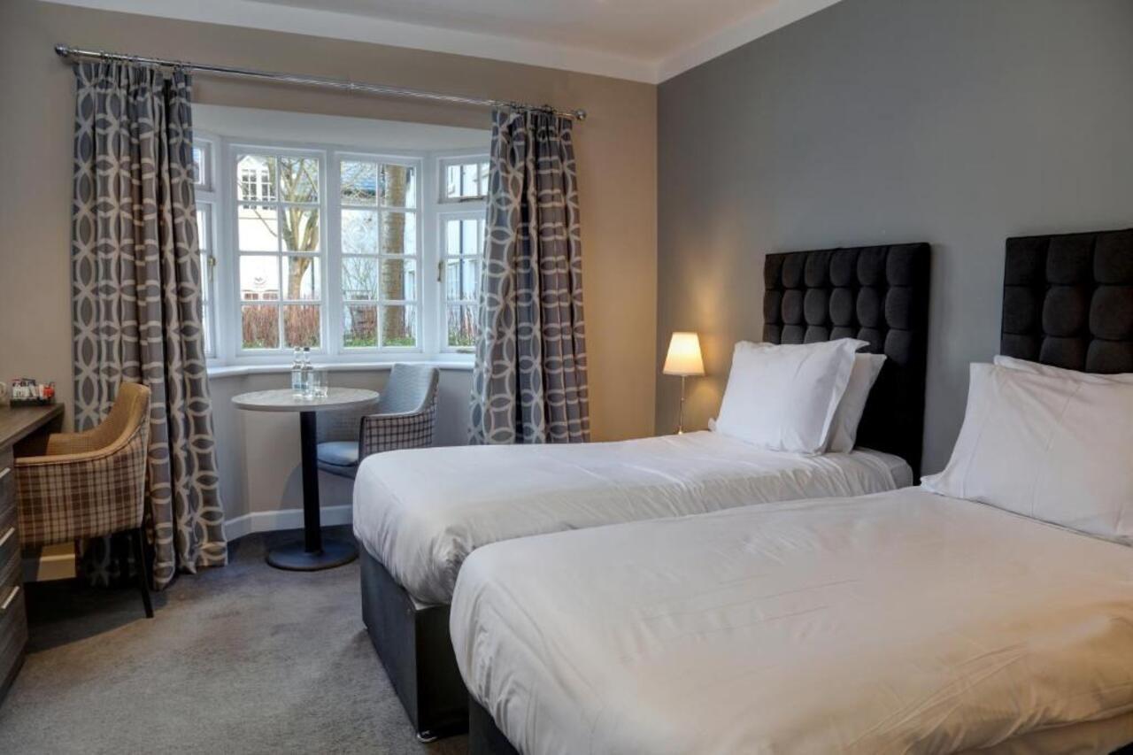 Wild Pheasant Hotel & Spa Llangollen Buitenkant foto