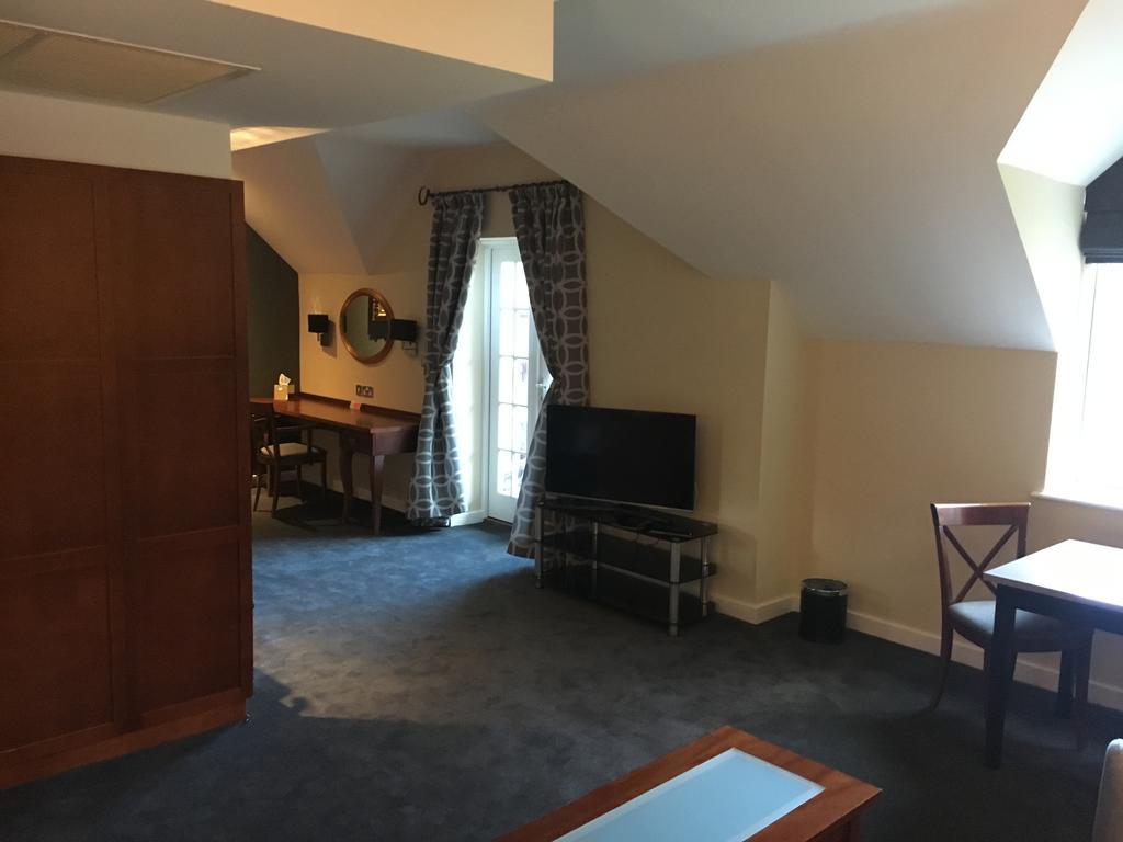 Wild Pheasant Hotel & Spa Llangollen Buitenkant foto