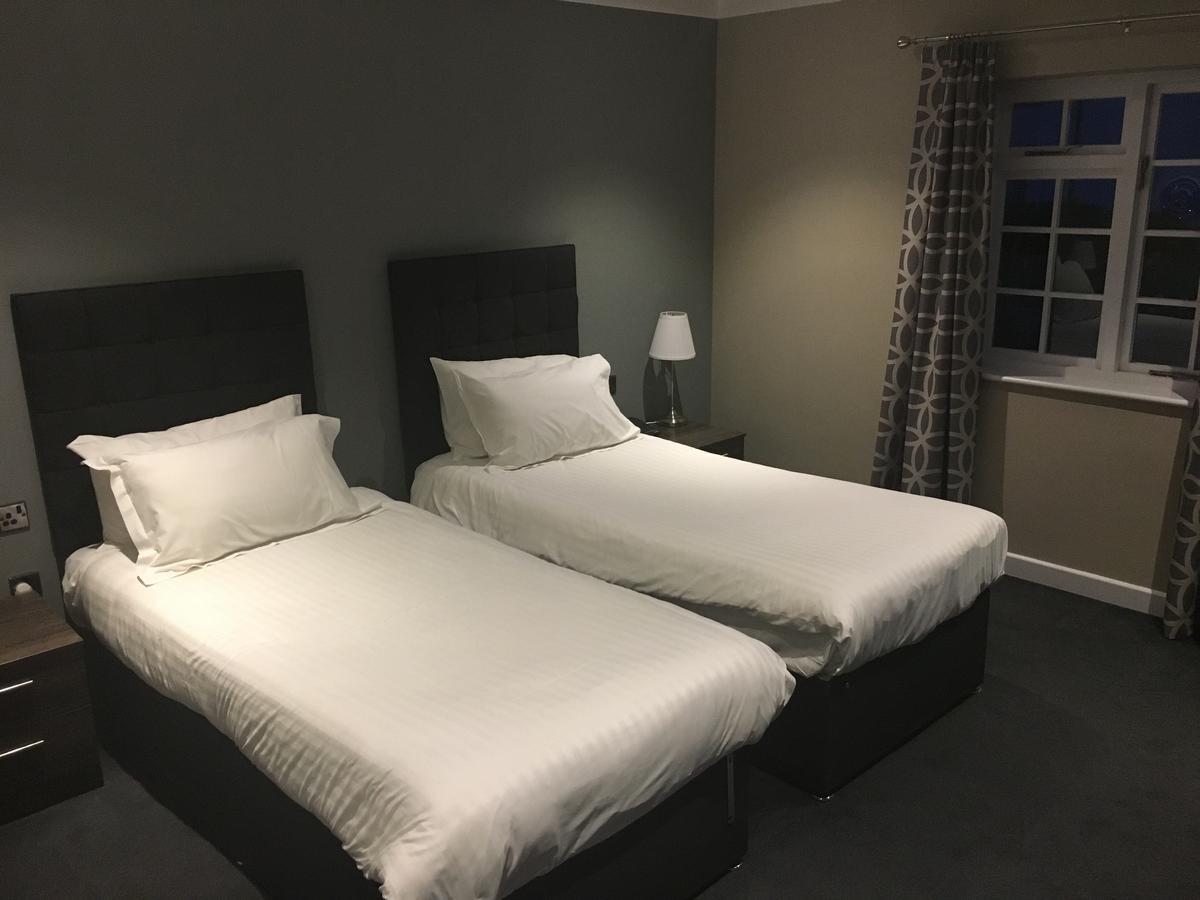 Wild Pheasant Hotel & Spa Llangollen Buitenkant foto