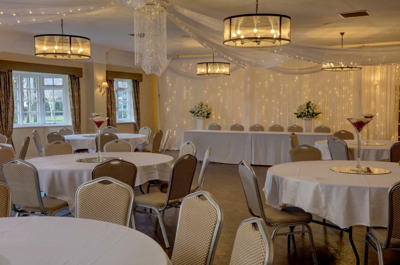 Wild Pheasant Hotel & Spa Llangollen Buitenkant foto