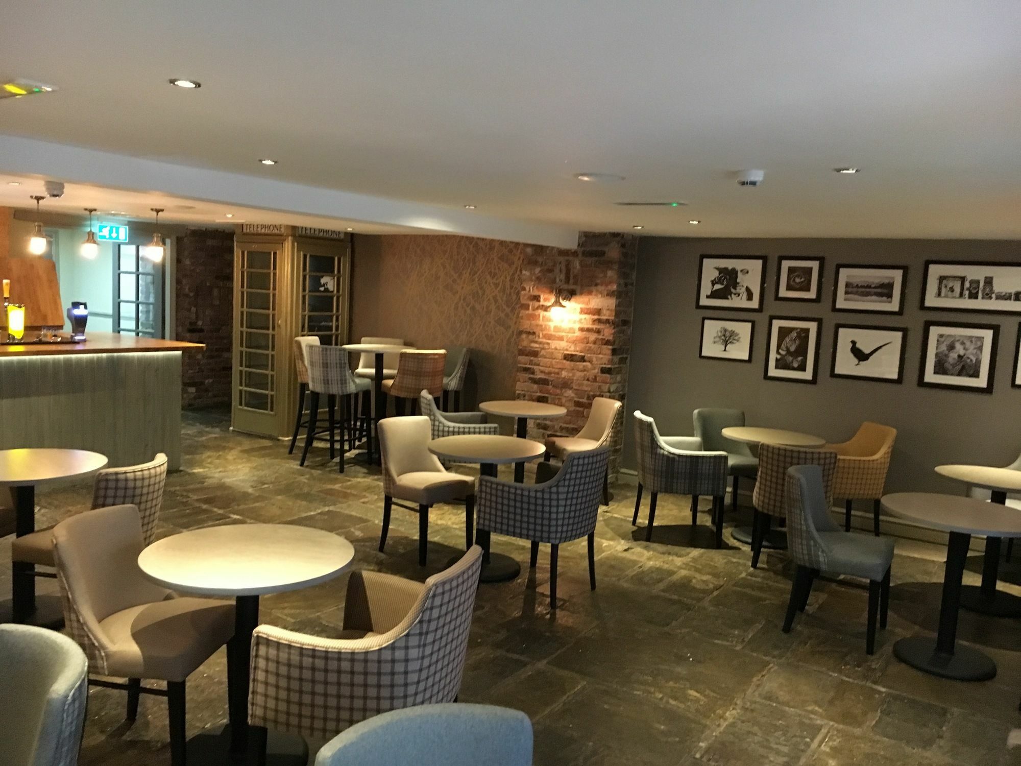 Wild Pheasant Hotel & Spa Llangollen Buitenkant foto