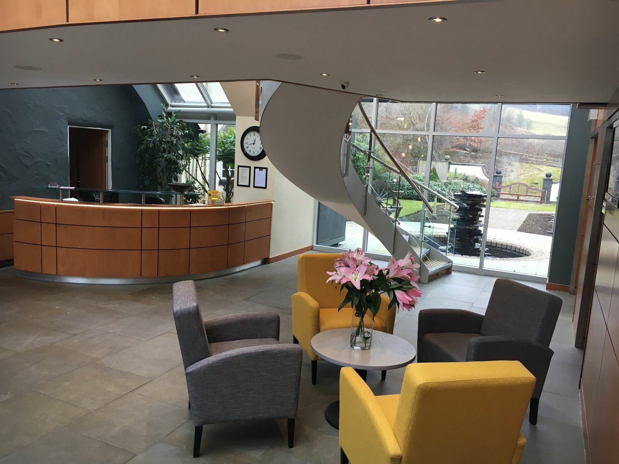 Wild Pheasant Hotel & Spa Llangollen Buitenkant foto