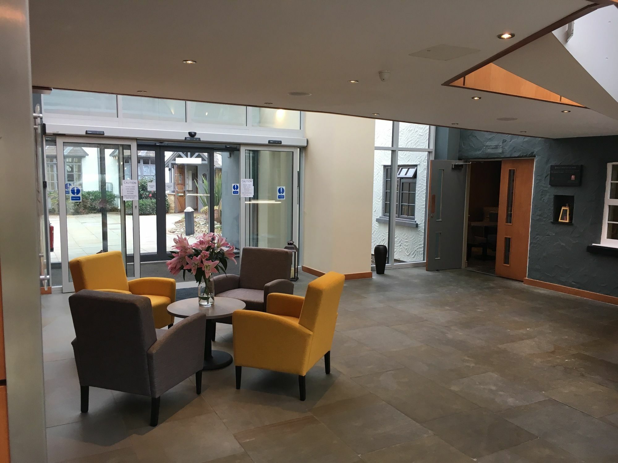 Wild Pheasant Hotel & Spa Llangollen Buitenkant foto